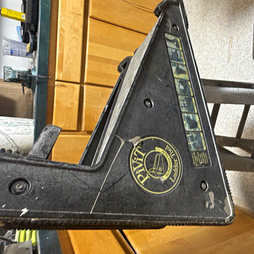 Pivit ladder tool - tool, portable