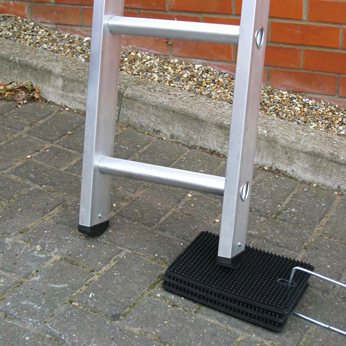 Ladder levelling stabiliser - ladder,